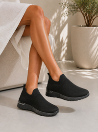 Black Slip-On Knit Trainers Lightweight Comfort Breathable Casual Walking Shoes