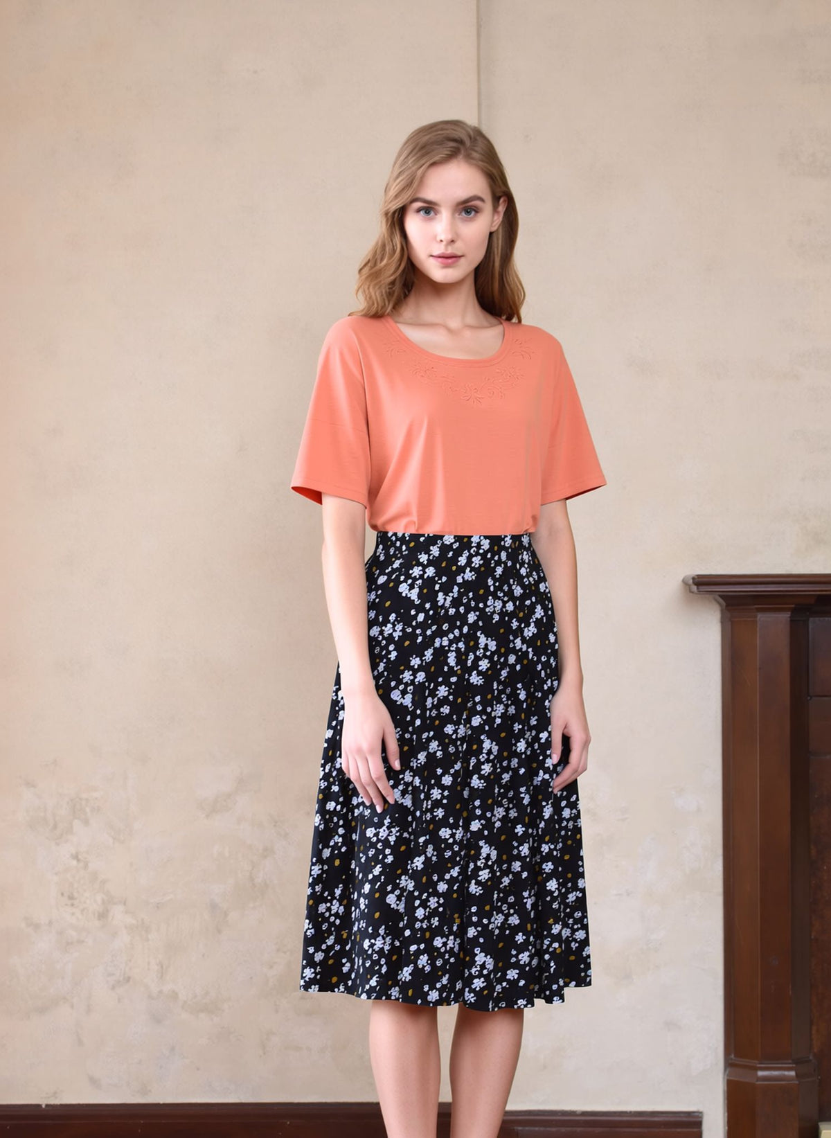White & Yellow Flower Pattern Midi Skirt Elegant Women’s Pull-On Skirt