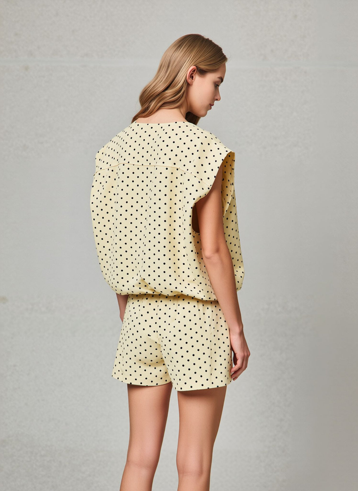 Yellow Polka Dot Two-Piece Set Zip Front Sleeveless Vest & High-Waist Shorts Co-Ord Outfit